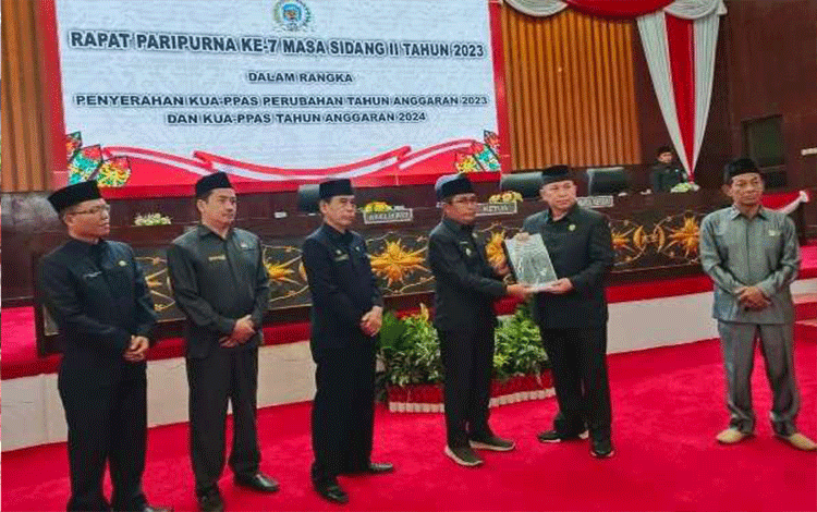 DPRD Mura Terima Rancangan KUA-PPAS Perubahan