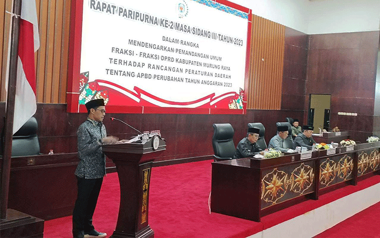 Fraksi DPRD Mura Berikan Pemandangannya terhadap Raperda APBD Perubahan