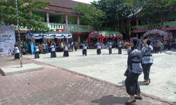 Kemeriahan Festival Sekolah SMPN 2 Sampit Peringati HUT ke 78 PGRI dan Hari Guru Nasional 2023, Selasa 28 November 2023