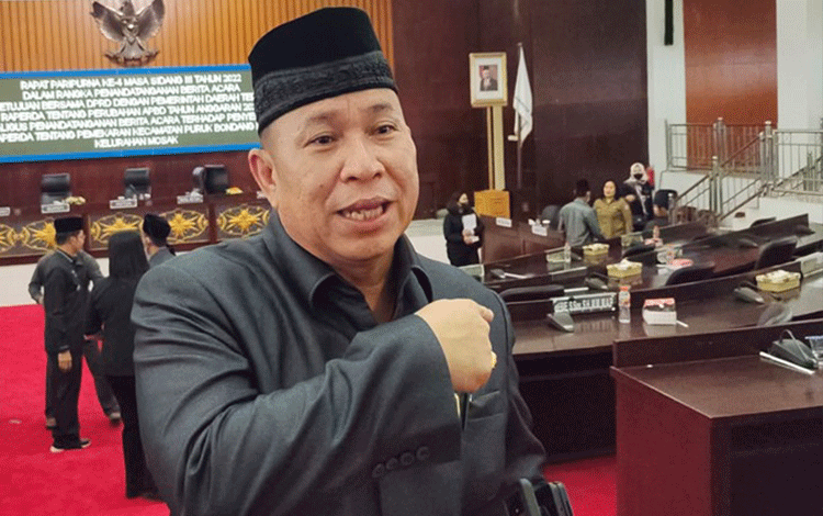 Sidang Paripurna Dengarkan Jawaban Pemkab Mura Terhadap Sebuah Raperda Ditunda