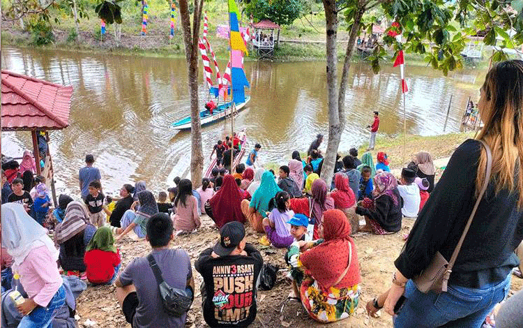 Dewan Mura Ajak Lestarikan Lomba Tradisional Besei Kambe