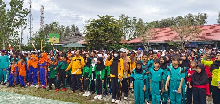 Meriah! 3.000 Peserta Ramaikan Jalan Sehat PC PGRI Baamang Peringati HUT ke 78 PGRI, Kamis, 23 November 2023