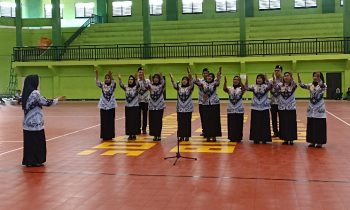 Para Guru di Kecamatan Baamang Tampilkan Paduan Suara Peringati HUT ke 78 PGRI, Senin 20 November 2023