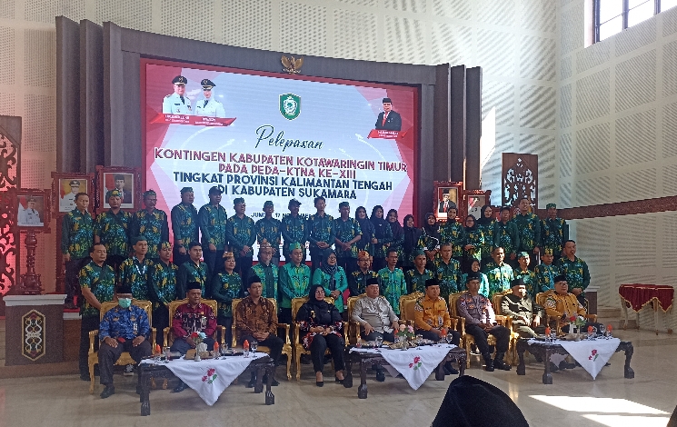 Lepas Keberangkatan Peserta Pekan Daerah Petani Nelayan Ke-13 di Sukamara, Ini Harapan Halikinnor