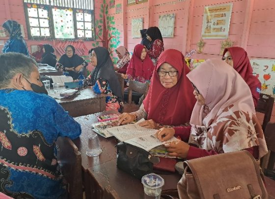 Pengimbasan praktik baik soal bervariatif berbasis litnum melalui komunitas belajar antarsekolah.