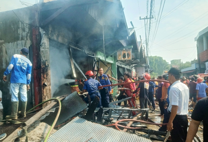 Kebakaran Ruko di Jalan Kalimantan Palangka Raya