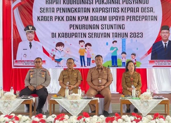 Pj Sekda Seruyan dr Bahrun abbas saat membuka Rakor Pokjanal Posyandu Tingkat Kabupaten Seruyan