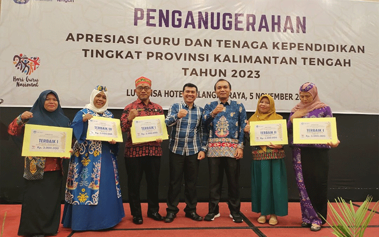 Sejumlah Guru di Kotim Dapat Penganugerahan Apresiasi Guru