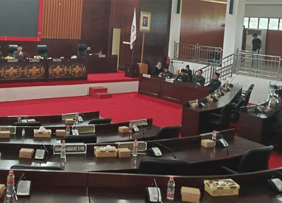 Suasana rapat DPRD Murung Raya