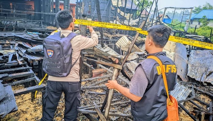 Tim Inafis Satreskrim Polresta Palangka Raya melakukan olah TKP.