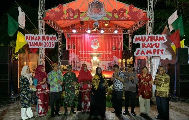Wabup Kotim, Irawati pada pembukaan Persami Kemah Budaya di Museum Kayu Sampit, Sabtu 4 November 2023.