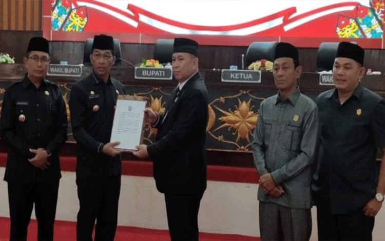 DPRD Murung Raya Gelar Paripurna Raperda Pertangungjawaban Pelaksanaan APBD Tahun 2022