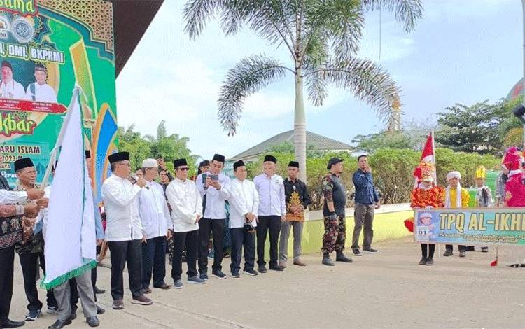 Lepas Pawai Akbar 1 Muharram, Wabup Mura: Berkomitmen Dukung Kegiatan Keagamaan