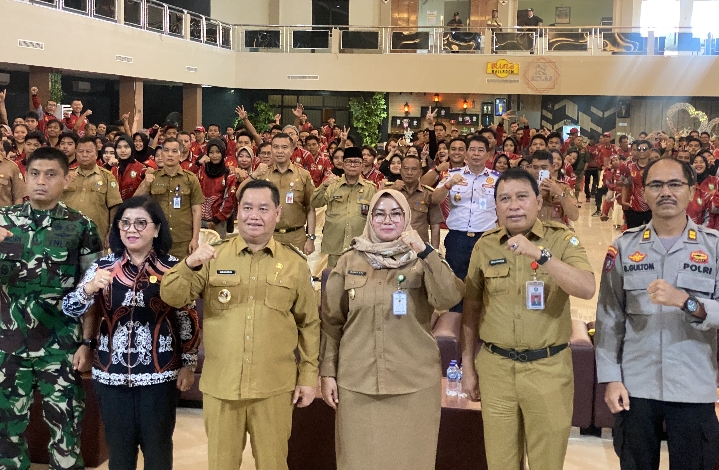 Bagikan Bonus Porprov XII Sebesar Rp3,8 Miliar, Halikinnor :  Jangan Kurang Serupiahpun