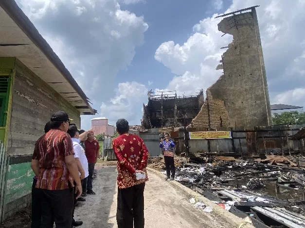 Halikinnor Menginstruksikan Pembangunan Rumah Dinas bagi Kepsek Korban Kebakaran di Samuda 