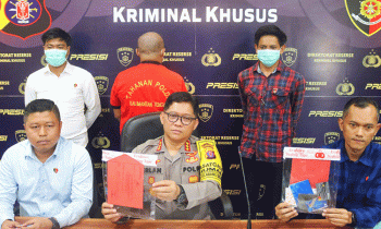 Kabidhumas Polda Kalteng, Kombes Pol Erlan Munaji (tengah) saat menggelar press release, Kamis, 21 Desember 2023.