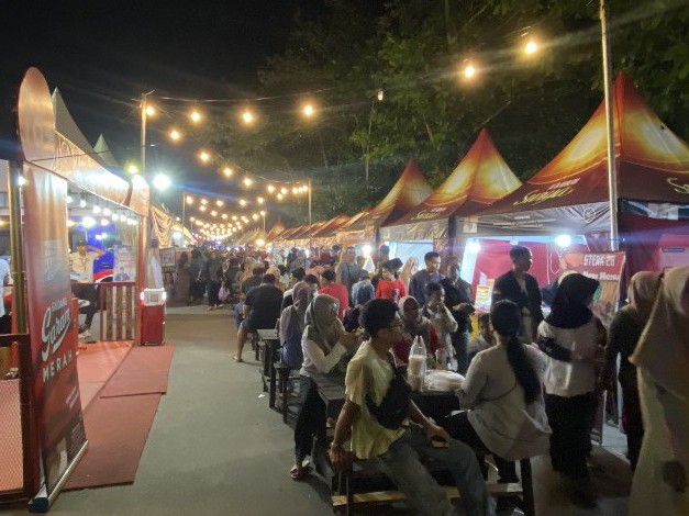 Pengunjung Memadati Areal Sampit Trade Expo