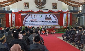Pelantikan pejabat pimpinan tinggi pratama, administrator, pengawas, dan pejabat fungsional Pemkab Kotim, Jumat 29 Desember 2023