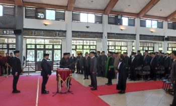 Pelantikanpengambilan sumpah janji jabatan pejabat pimpinan tinggi pratama, administrator, pengawas, Jumat 29 Desember 2023