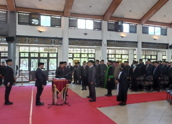 Pelantikanpengambilan sumpah janji jabatan pejabat pimpinan tinggi pratama, administrator, pengawas, Jumat 29 Desember 2023