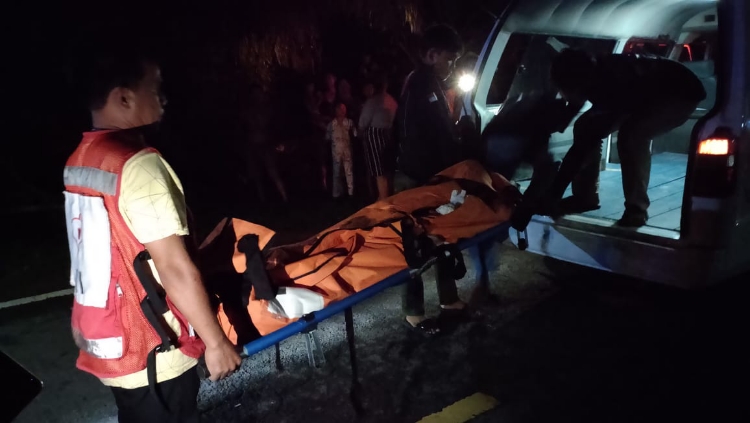 Seorang Pengendara Motor Dikabarkan Tewas Tabrakan dengan Mobil Pikap