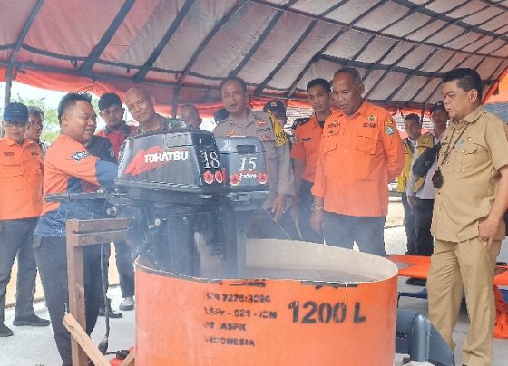 Persiapan peralatan pendukung penanggulangan siaga banjir di BPBD Kotim, Senin 18 Desember 2023