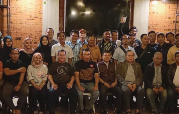 Bupati Kotim, Halikinnor dalam acara Nongkrong dan Ngobrol Bareng Bupati bersama para wartawan di Kotim, Sabtu 27 Januari 2024