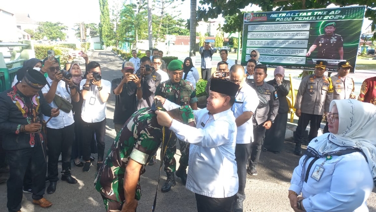 Sambut Kunjungan Perdana Danrem 102/Pjg di Markas Kodim 1015/Spt, Ini Kata Halikinnor