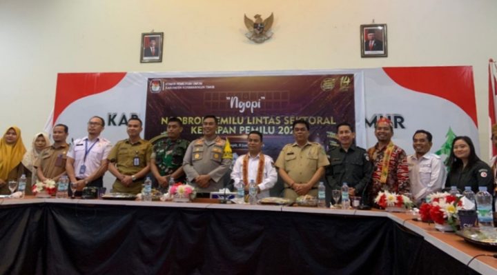 KPU Kotim bersama perwakilan lintas sektoral dalam kegiatan Ngobrol Pemilu Lintas Sektoral di Aula Diskominfo Kotim, Senin 8 Januari 2024