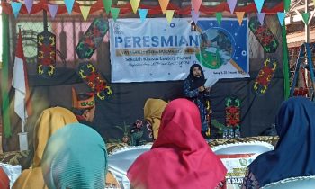 Kabid Pembinaan Pendidikan Khusus Disdik Kalteng, Roslita memberikan sambutan saat peresmian Sekolah ABK Lentera Nurani Indonesia di Sampit.