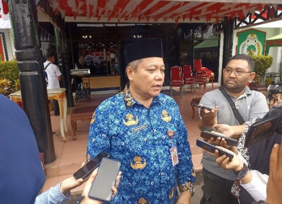 Kadinkes Kotim, Umar Kaderi saat diwawancarai awak media