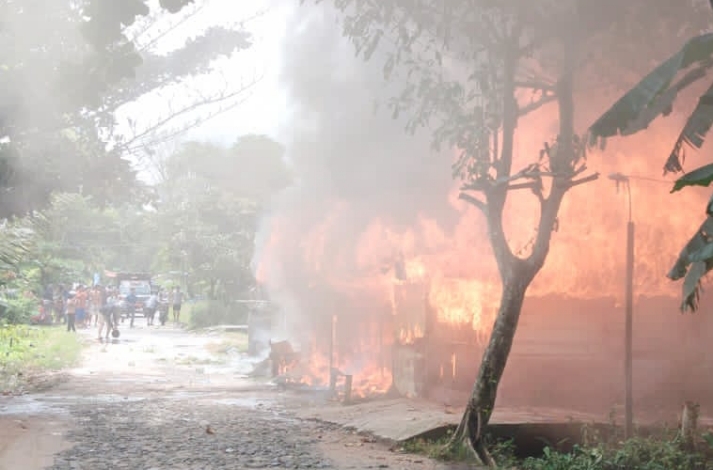 Kebakaran di Komplek Inhutani Sampit Diduga Akibat Kebocoran Gas Saat Memasak