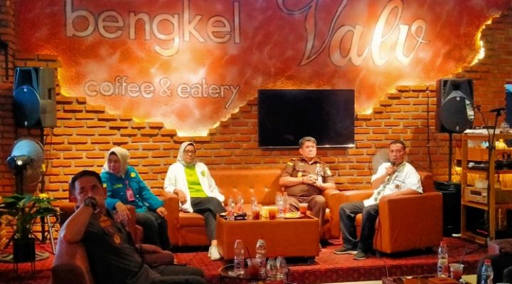 Pj Wali Kota Palangka Raya, Hera Nugrahayu (nomor 3), Kepala BPPRD Emi Abriyani, Kajari, Kepala Satpol PP dan Ketua PWI Kalteng Zainal.