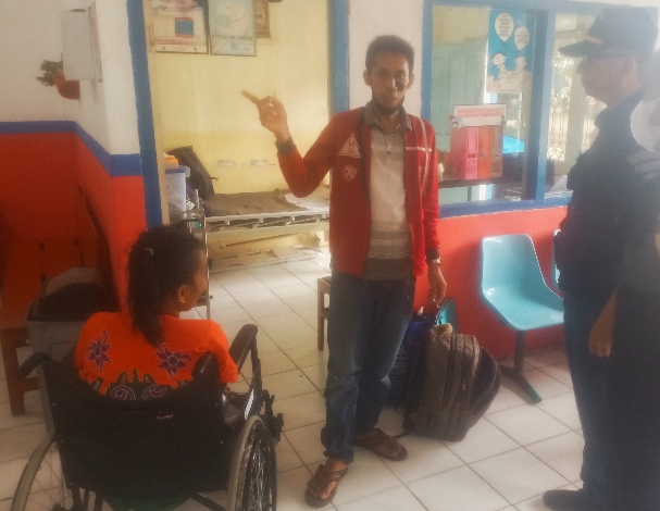 Kisah Rahmat Rela Merawat Wanita Penderita HIV yang Ditemukannya di Jalan