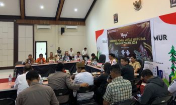 Suasana Ngopi Lintas Sektoral Kesiapan Pemilu 2024 melalui Zoom Meeting serentak se Kalteng, Senin 8 Januari 2024