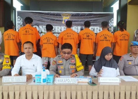 Wakapolres Seruyan, Kompol Hendry, dalam konferensi pers terkait pengungkapan kasus tindak pidana dengan korban anak dibawah umur