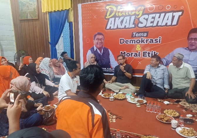 Dialog Akal Sehat di Kota Besi Hadirkan Rocky Gerung