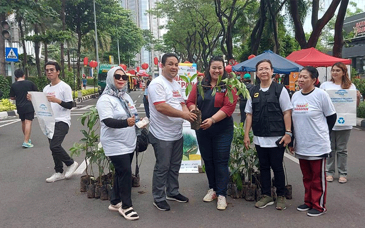 10.000 Pohon untuk Pengunjung SCBD Weekland