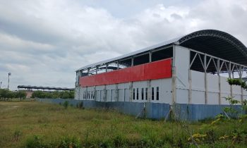 Bangunan Gedung Olahraga atau GOR di Komplek Lapangan Sport Center Kereng Humbang Kasongan