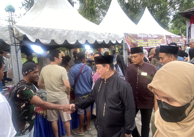 Pasar Ramadan di Taman Kota Sampit Resmi Dibuka