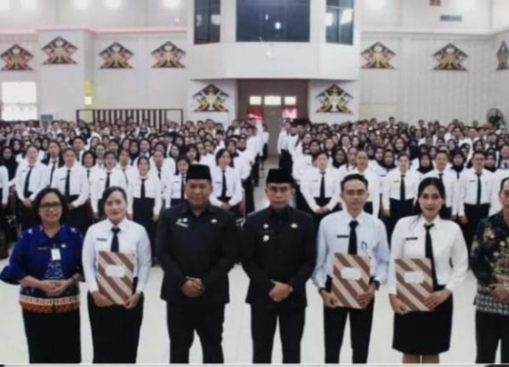 Foto bersama usai penyerahan SK pengangkatan PPPK Tenaga Teknis Murung Raya, Jumat, 22 Maret 2024.