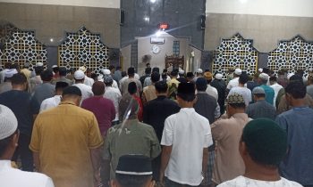 Jemaah Muhammadiyah di Sampit salat tarawih malam pertama Bulan Ramadhan 1445 H, Minggu, 10 Maret 2024