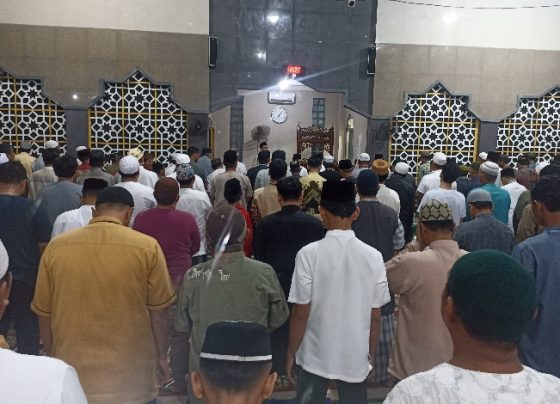 Jemaah Muhammadiyah di Sampit salat tarawih malam pertama Bulan Ramadhan 1445 H, Minggu, 10 Maret 2024