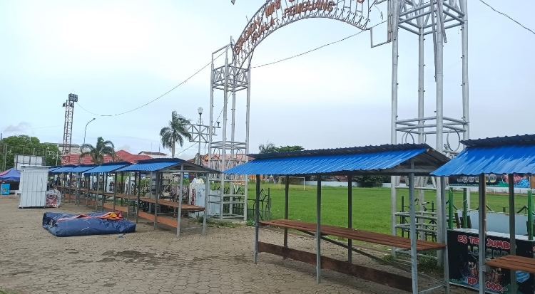 Pemkab Seruyan Rampungkan Pembangunan Lapak Pedagang Pasar Ramadan