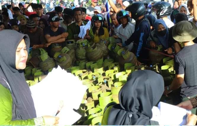 Warga Serbu Lokasi Pasar Ramadan Murung Raya 