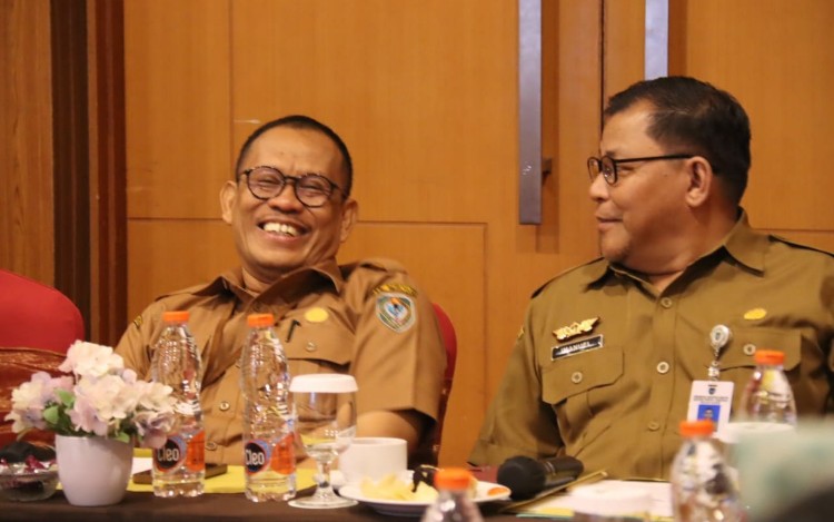 Bahas Rancangan Perbup Tentang Jaminan Sosial Ketenagakerjaan bagi Pekerja Perkebunan Sawit