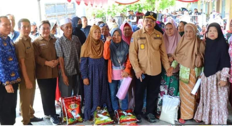 Pasar Murah Program Kalteng Berbagi Berkah di Kelurahan Beriwit Dibuka 