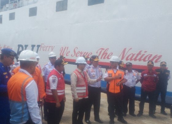 Kabiro Perencanaan Kementrian Perhubungan RI saat memantau arus balik di Pelabuhan Sampit, Selasa, 16 April 2024.
