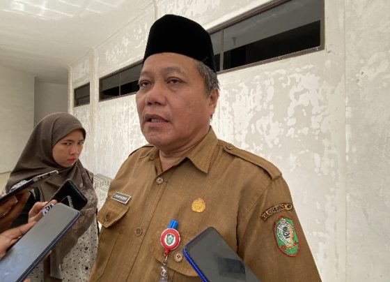 Kepala Dinas Kesehatan Kotim Umar Kaderi saat diwawancarai awak media, Sabtu, 6 April 2024