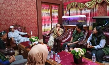 Pj Bupati Seruyan Djainuddin Noor menerima kunjungan silaturahmi para Pengajar Muda berasal dari Program Indonesia Mengajar